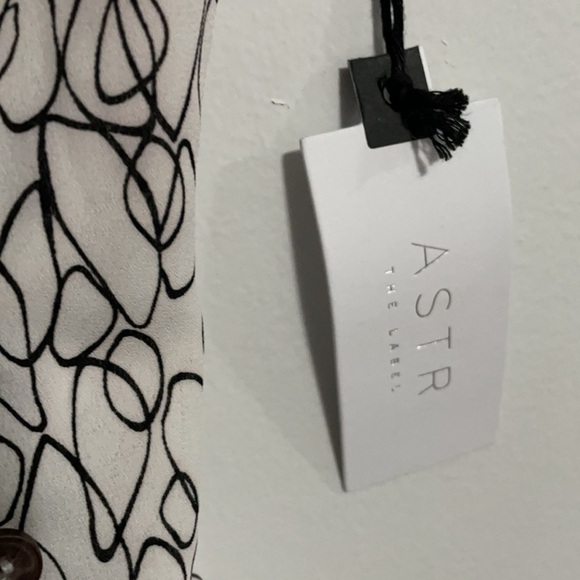 NWT ASTR The label button wrap front camisole - Picture 9 of 9